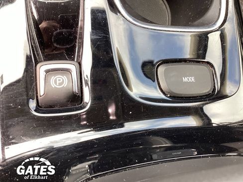 Used 2022 Buick Envision Preferred FWD image 36