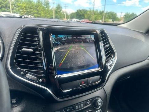 Used 2022 Jeep Cherokee Limited w/ Elite Package AWD/4WD image 27