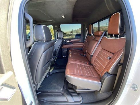 Certified 2025 GMC Sierra 3500 Denali Ultimate image 17