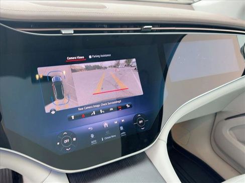 Used 2023 Mercedes-Benz EQS 580 4MATIC SUV image 14