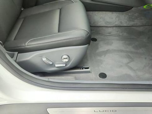 Used 2024 Lucid Air Touring AWD/4WD image 25