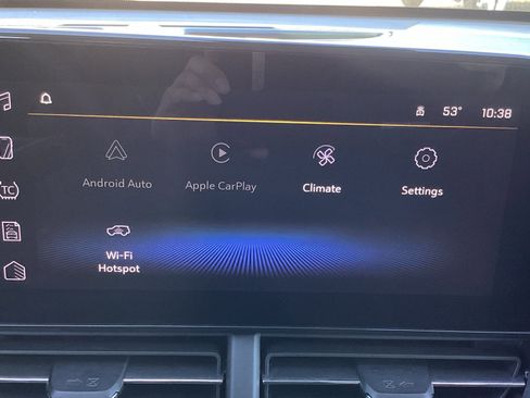 Used 2025 Chevrolet Trax LT image 5