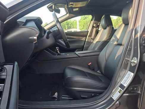 Used 2024 MAZDA MAZDA3 s FWD image 13