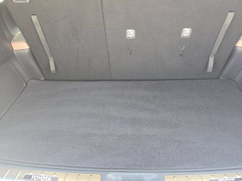 Used 2025 Toyota Grand Highlander AWD image 34
