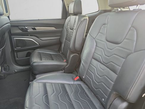 Used 2021 Kia Telluride SX w/ SX Prestige Package image 13