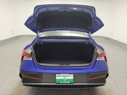 Used 2025 Hyundai Elantra SEL FWD image 29