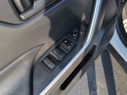 Used 2022 Toyota RAV4 LE w/ Carpet Mat Package (TMS) FWD image 11