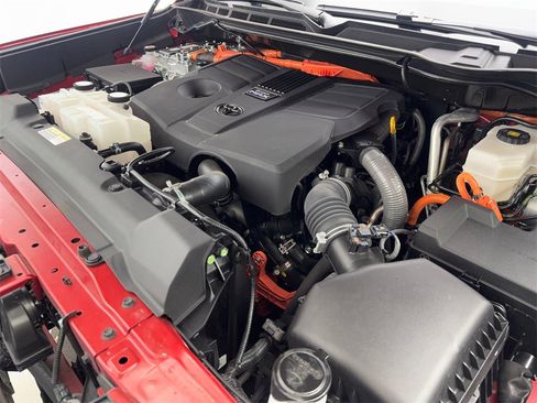 Used 2025 Toyota Sequoia SR5 image 81