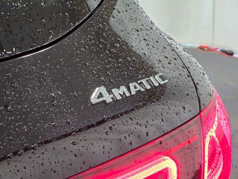 Used 2022 Mercedes-Benz GLC 300 GLC 300 image 27