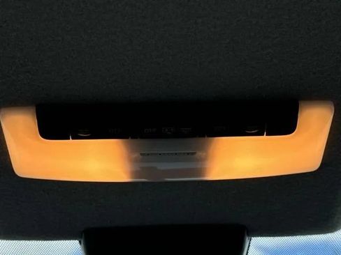 Used 2025 Nissan Kicks Play S FWD image 19