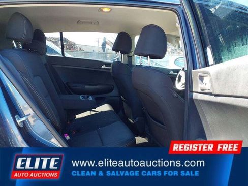 Used 2020 Kia Sportage LX FWD image 15