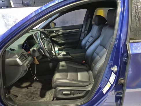 Used 2019 Honda Accord Sport image 10