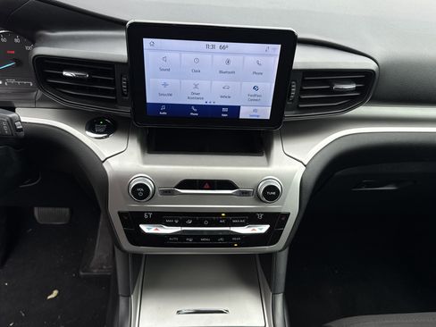 Certified 2021 Ford Explorer XLT image 20