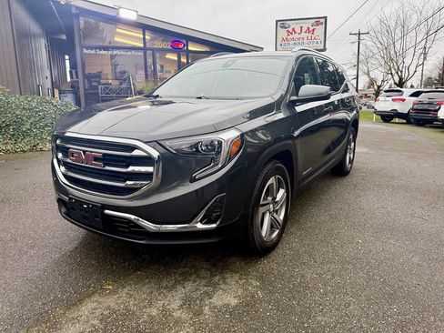 Used 2020 GMC Terrain SLT w/ Preferred Package AWD/4WD image 2