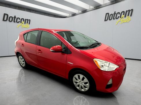 Used 2014 Toyota Prius C Four image 11