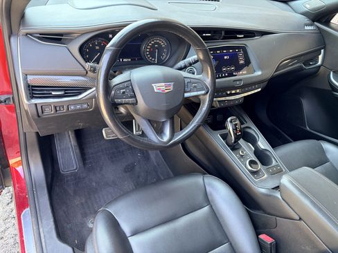 Used 2021 Cadillac XT4 Sport w/ Sun And Sound Package AWD/4WD image 12