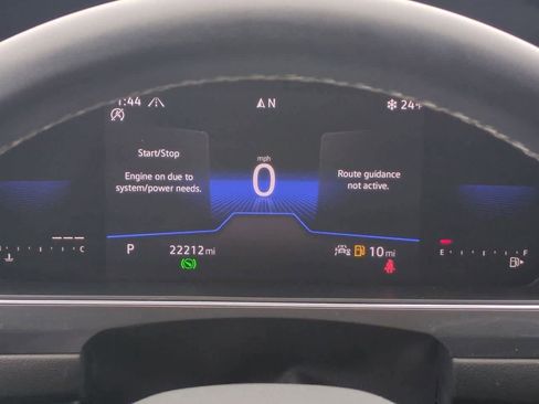 Used 2022 Volkswagen Tiguan SE image 30