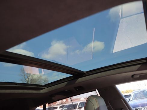 Used 2024 Audi RS Q8 w/ Black Optic Package image 16