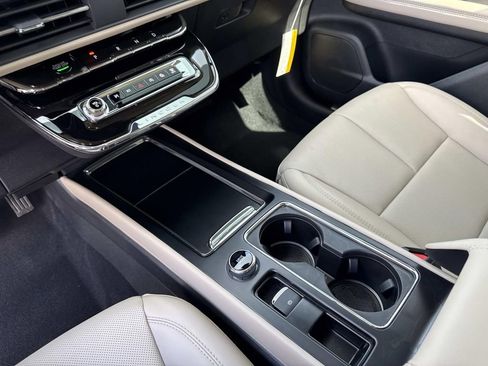 New 2026 Lincoln Corsair Premiere image 26