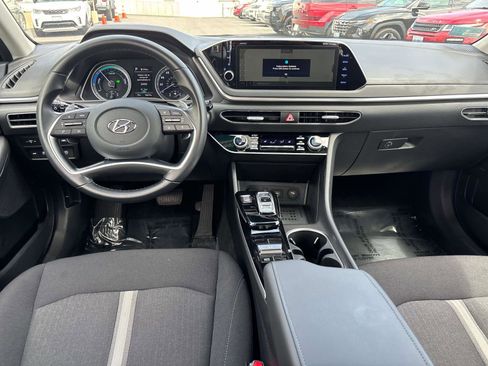 Used 2023 Hyundai Sonata SEL w/ Cargo Package image 12