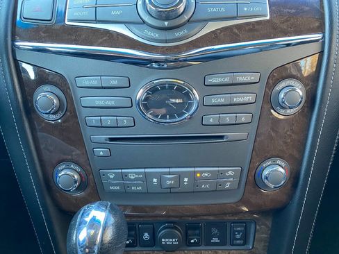 Used 2017 INFINITI QX80 4WD w/ Driver Assistance Package image 36