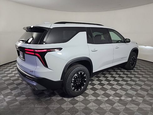 New 2026 Chevrolet Traverse Z71 w/ Driver Confidence Package image 11