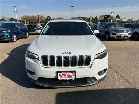 Used 2021 Jeep Cherokee Limited image 2