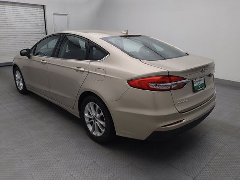 Used 2019 Ford Fusion SE FWD image 5