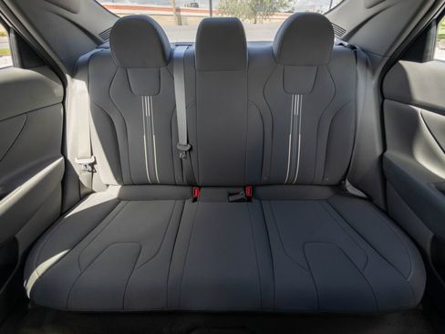 Used 2023 Hyundai Elantra SEL w/ Cargo Package FWD image 16