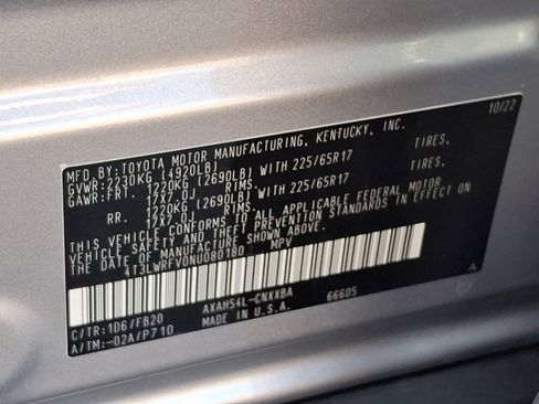 Used 2022 Toyota RAV4 LE image 23