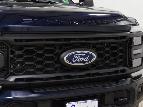 Used 2024 Ford F350 Lariat w/ Sport Appearance Package image 11