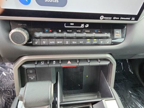 Certified 2023 Toyota Sequoia Limited AWD/4WD image 15