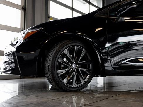 Certified 2025 Toyota Corolla SE w/ SE Premium Package image 9