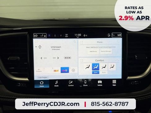 New 2027 Chrysler Pacifica Select AWD/4WD image 17
