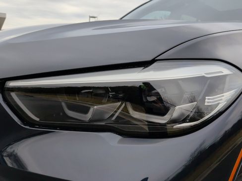 Certified 2023 BMW X5 sDrive40i w/ M Sport Package image 3