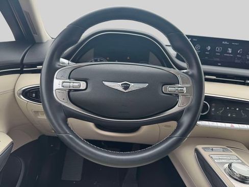 Used 2022 Genesis GV70 2.5T w/ Advanced Package AWD/4WD image 19