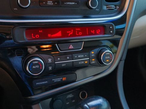 Used 2015 Kia Optima LX w/ Hybrid Convenience Package image 22