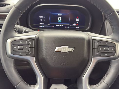 Certified 2023 Chevrolet Suburban Z71 w/ Luxury Package image 33