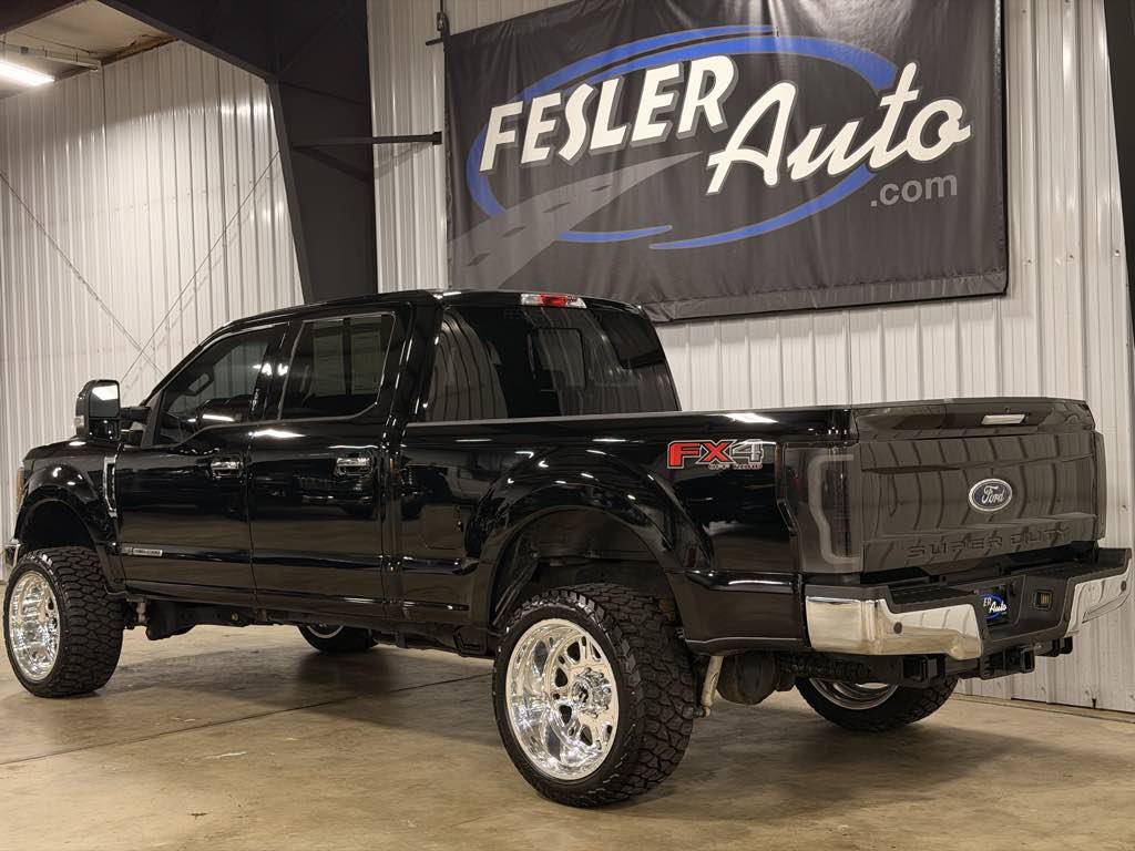 Used 2017 Ford F250 Lariat w/ Chrome Package AWD/4WD image 3