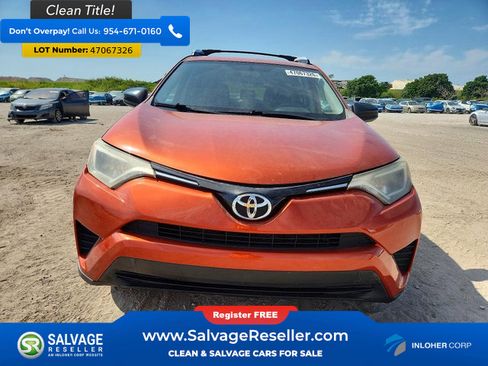 Used 2016 Toyota RAV4 LE image 7