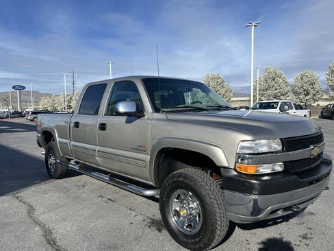 Used 2002 Chevrolet Silverado 2500 LS w/ Off-Road Skid Plate Pkg image 8