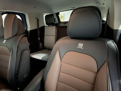 Used 2014 Toyota FJ Cruiser 4WD image 50