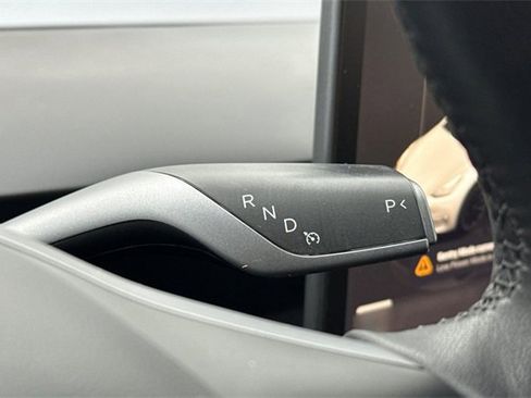 Used 2023 Tesla Model Y Long Range image 28