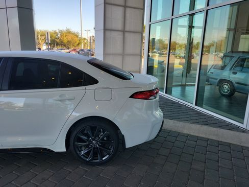 Certified 2025 Toyota Corolla SE image 4