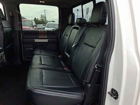 Used 2018 Ford F150 Lariat w/ Equipment Group 502A Luxury image 10