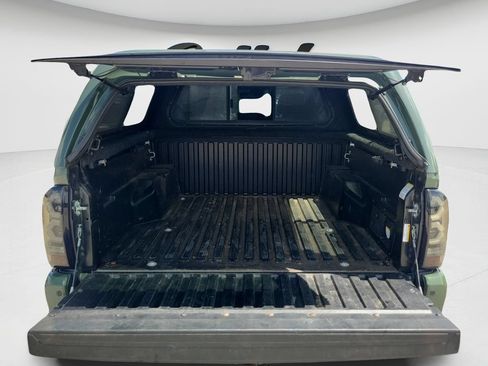 Used 2021 Toyota Tacoma TRD Off-Road w/ Technology Package AWD/4WD image 14