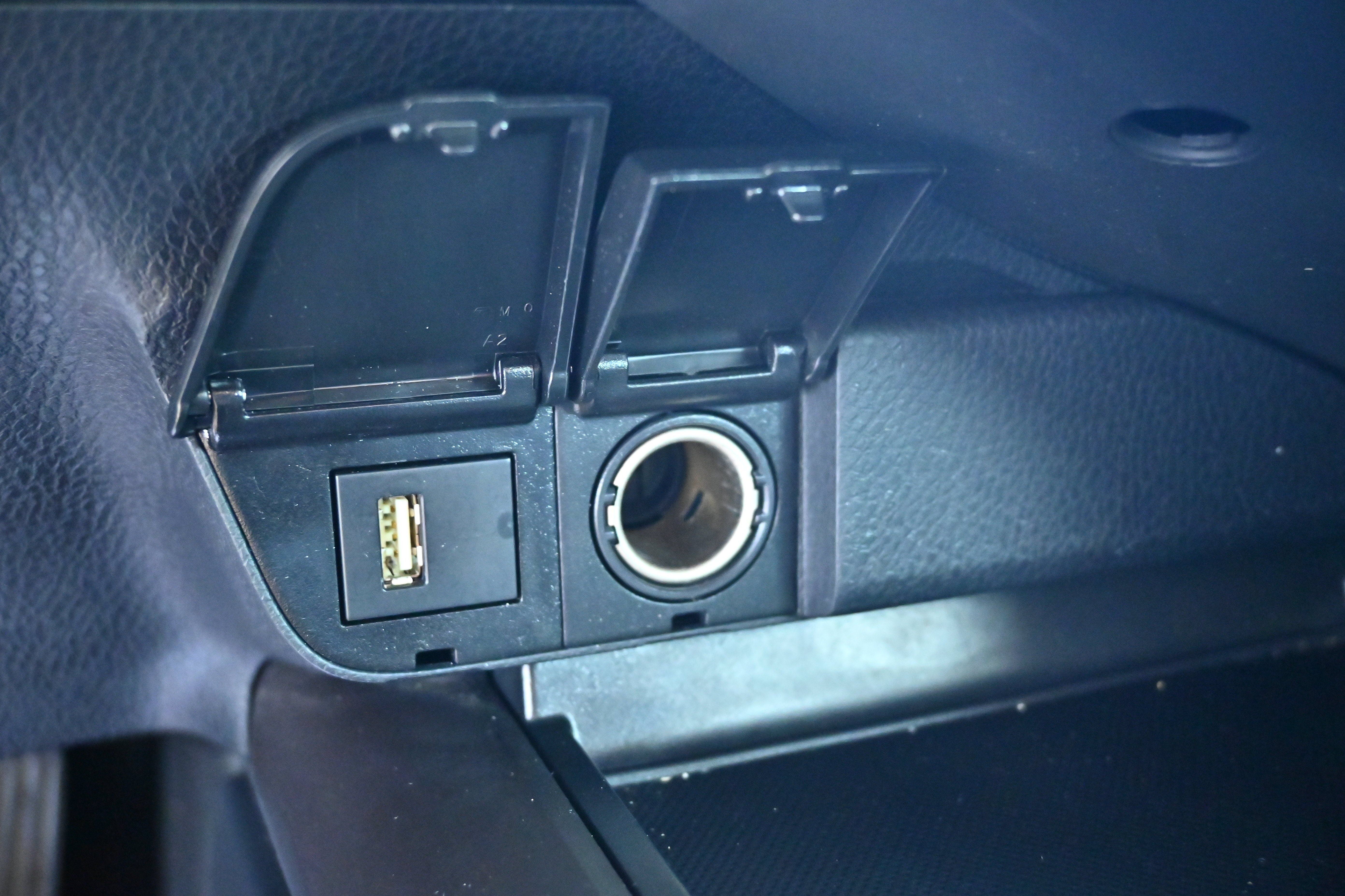 Used 2024 Toyota Camry SE w/ Convenience Package FWD image 23