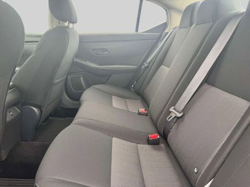 Used 2025 Nissan Sentra SV FWD image 11