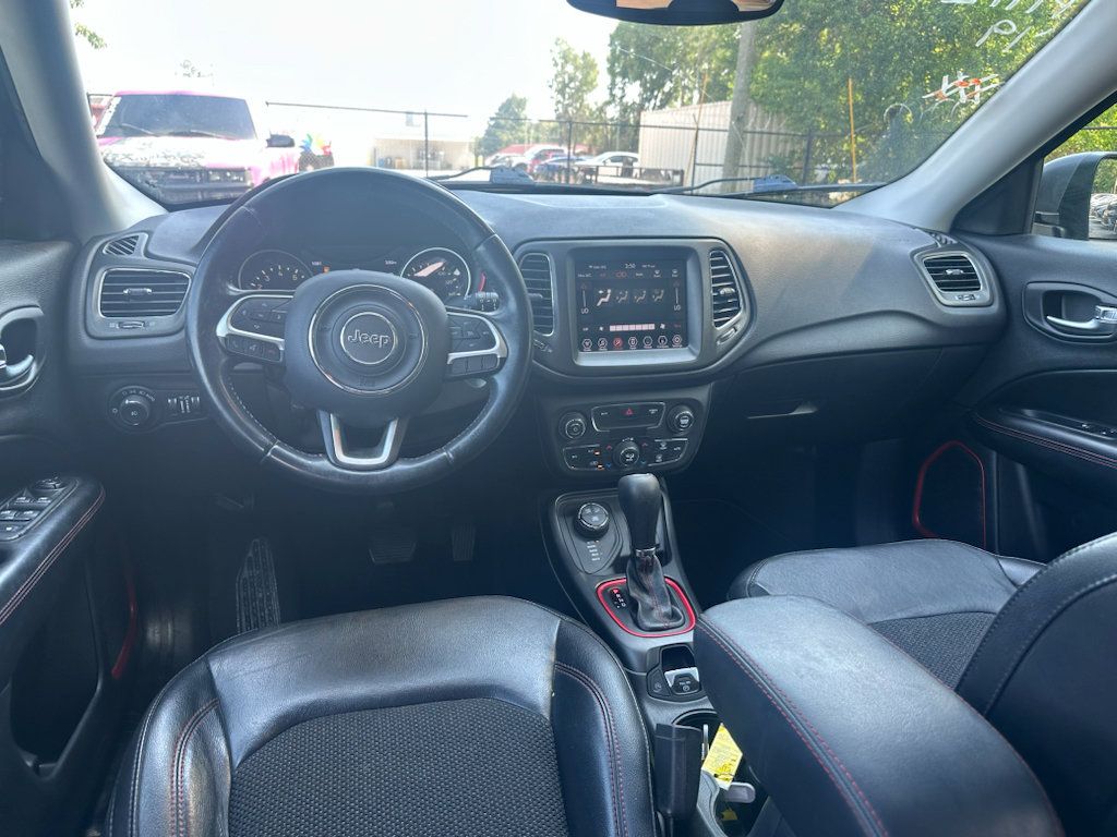 Used 2019 Jeep Compass Trailhawk AWD/4WD image 10
