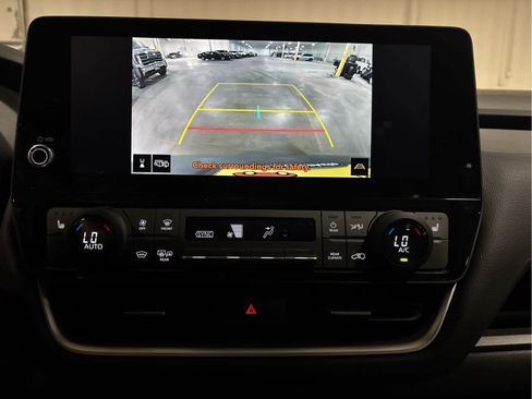 Used 2025 Toyota Grand Highlander AWD Hybrid image 10